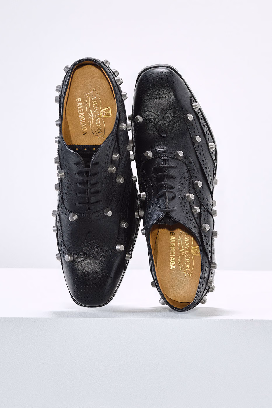 Balenciaga x J.M. Weston : la rencontre entre deux signatures françaises