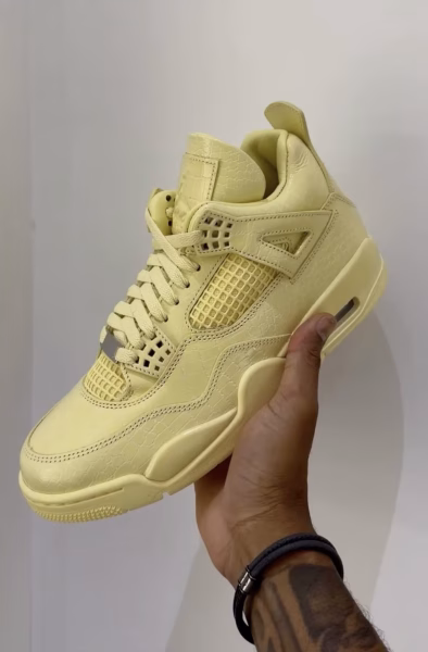 J Balvin dévoile sa Air Jordan 4 « Lemonade » sur la scène de la Coupe du Monde, photo 4