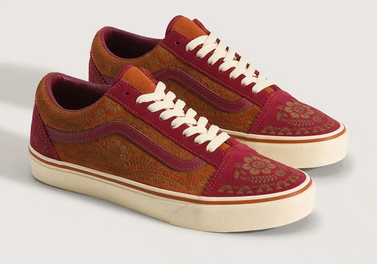 VANS CÉLÈBRE DÍA DE LOS MUERTOS AVEC UNE OLD SKOOL ET UNE SUPER LOWPRO AUX INSPIRATIONS MEXICAINES