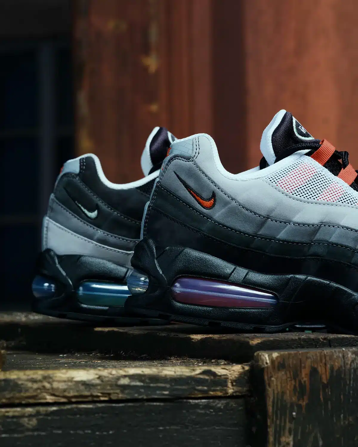 Nike Air Max 95 « Liverpool » : la ville célèbre le mythique « 110 » avec une édition spéciale, photo 3