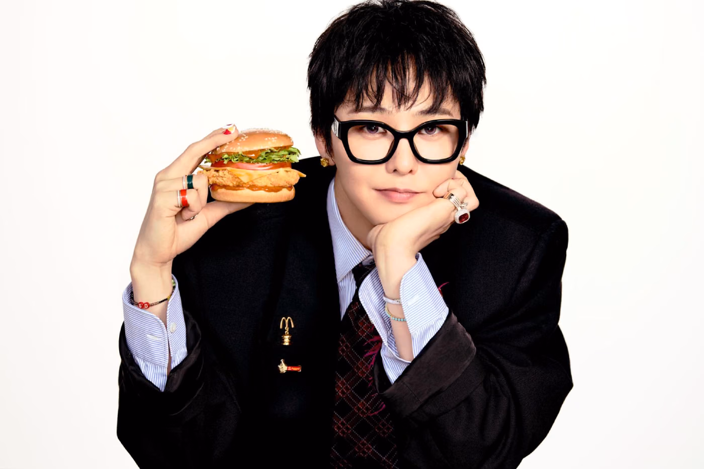 McDonald’s x G-DRAGON : une collaboration avec PEACEMINUSONE se prépare dans 13 marchés asiatiques
