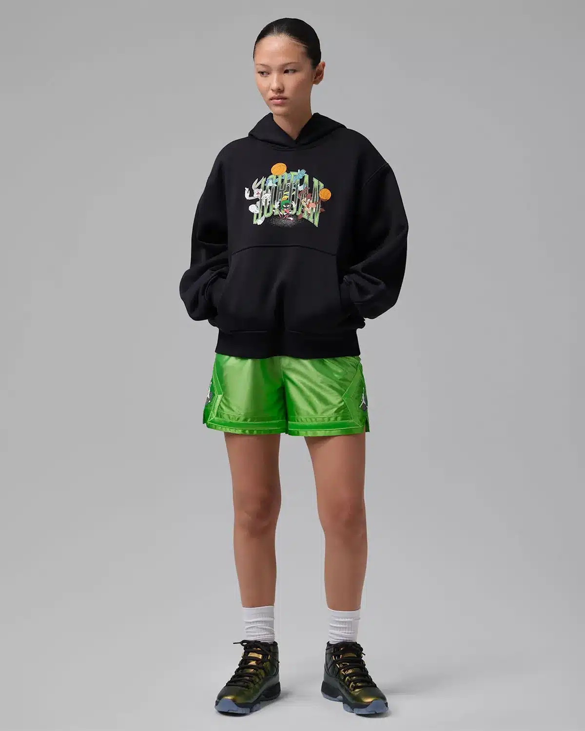 AIR JORDAN 11 « SPACE JAM » : UN COLORIS IRIDESCENT EXCLUSIF AUX FEMMES POUR LES 30 ANS DU FILM, photo 4