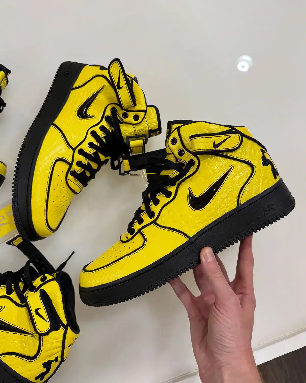 CONCRETE BOYS x NIKE AIR FORCE 1 MID : LIL YACHTY DÉVOILE DEUX ÉDITIONS ULTRA-LIMITÉES À COMPLEXCON 2026