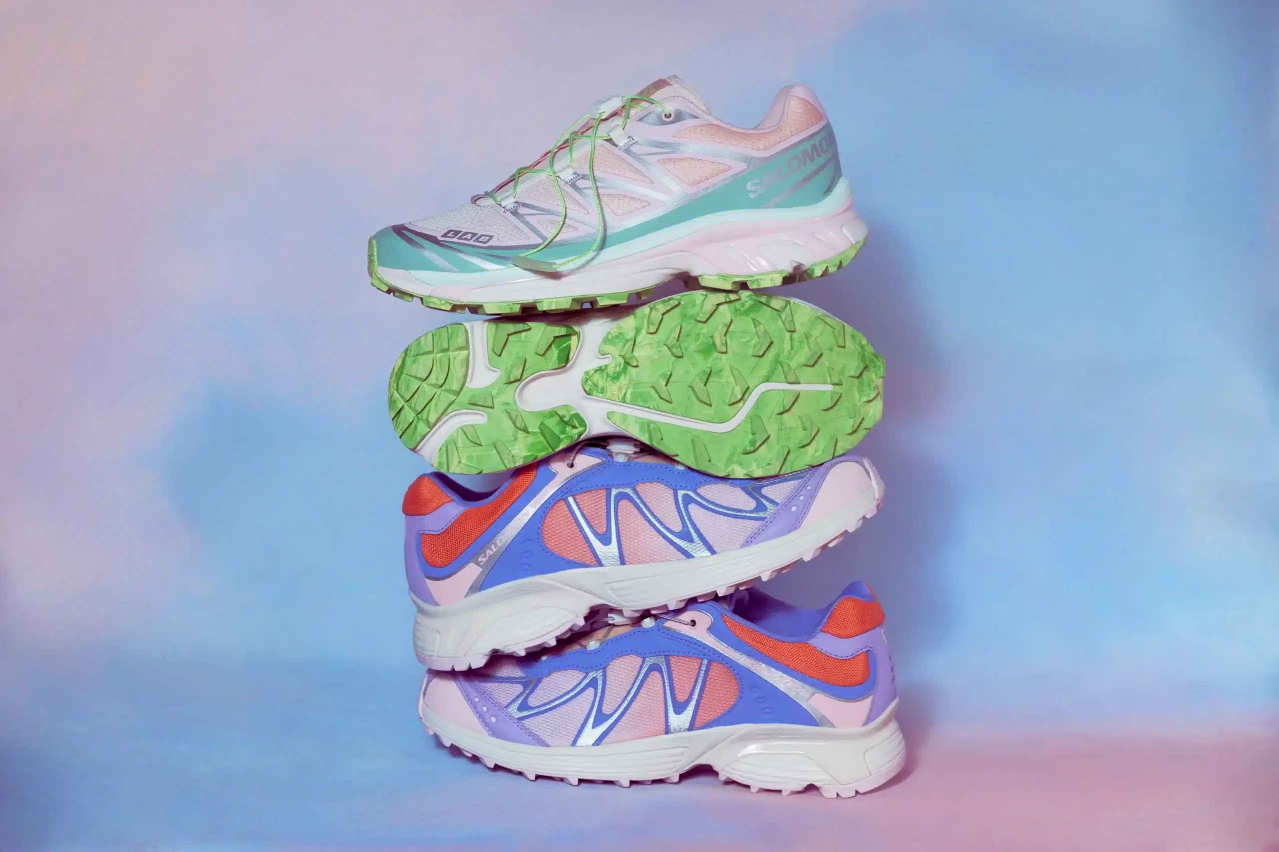 FP MOVEMENT x SALOMON : LA XT-6 ET LA XT-WHISPER SE COUVRENT DE DÉGRADÉS COLORÉS